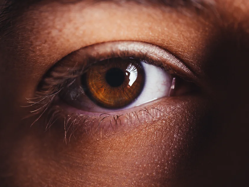 nsplsh_7d5ffd2d56054cefa451617947590f4e~mv2 eye ball